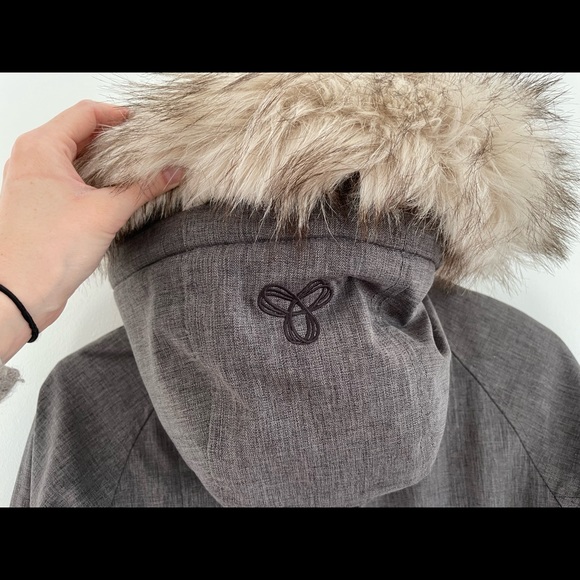 TNA Avoriaz XXS Parka - Picture 14 of 16